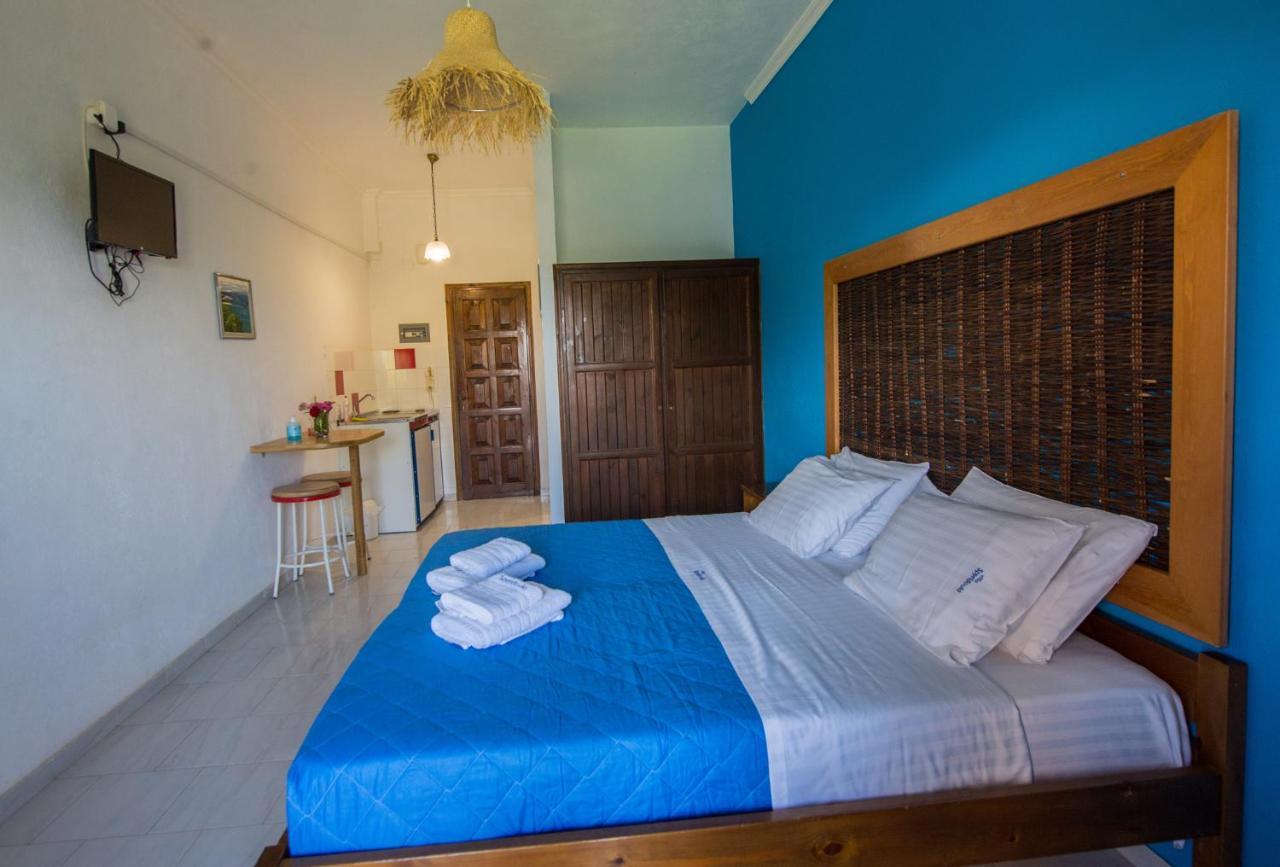 Villa Spyridoula Studios On The Beach Sidari  Bagian luar foto