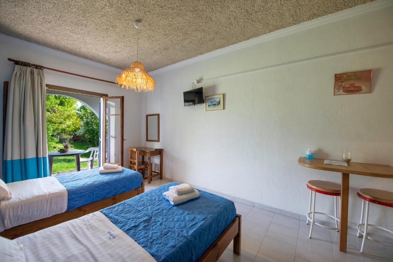 Villa Spyridoula Studios On The Beach Sidari  Bagian luar foto